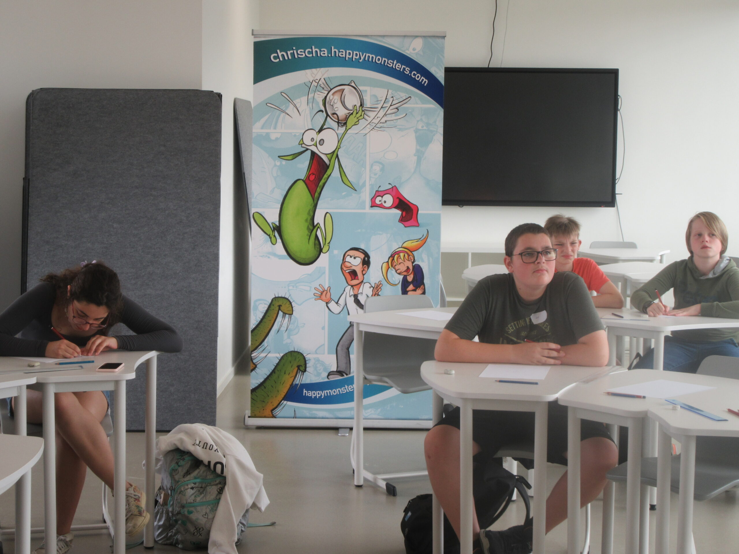 Fotoverslag: GO! atheneum Geraardsbergen organiseert voor de eerste keer een zomerschool aan de Papiermolenstraat