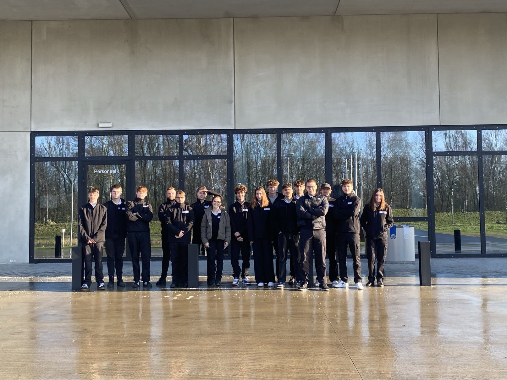 Leerlingen Maatschappelijke veiligheid bezoeken nieuwe gevangenis van Dendermonde